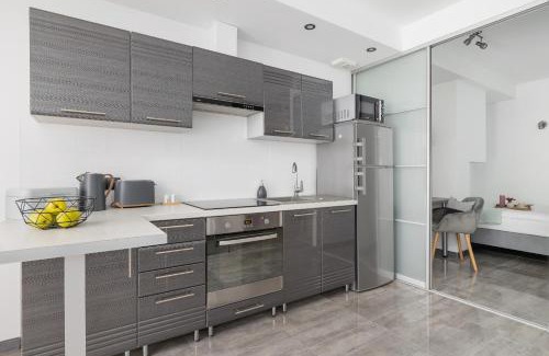 Lagiewniki Apartamento | Apartament w Spokojnej Okolicy z Parkingiem by Noclegi Renters