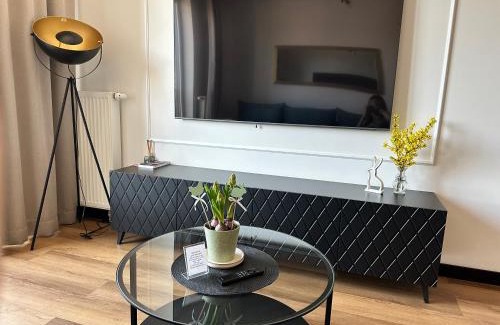 Lodz Apartamento | Apartament Złotowłosa na Fuzji, Parking podziemny GRATIS ! Klimatyzacja, Wejście na KOD, WiFi, FV