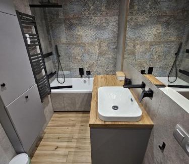 Ustka Apartamento | Apartament z widokiem na las