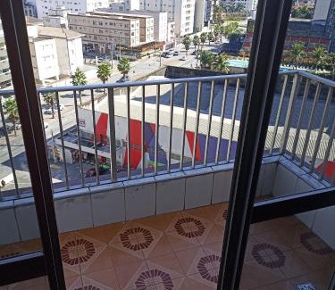 Guilhermina Apartamento | Apartamento ótima localização 50mts Guilhermina