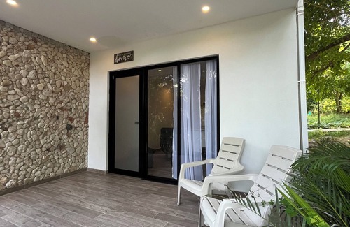 Tierra Bomba Island Apartamento | Apartamento 1 con vistas al jardín tropical y lago a 2 minutos de la playa