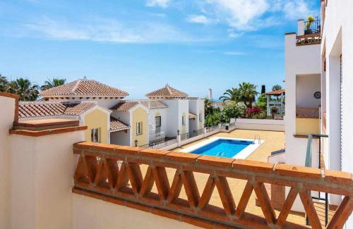 Chimenea Apartamento | Apartamento 2 Dormitorios con vistas a la Piscina