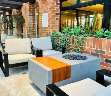 Zona 10 Apartamento | Apartamento 2 Habitaciones, Edificio Airali, Zona 10, Napoles