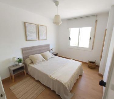 El Francas Apartamento | Apartamento a 300 mts de la playa, 25 minutos de Port Aventura y 50 de Barcelona