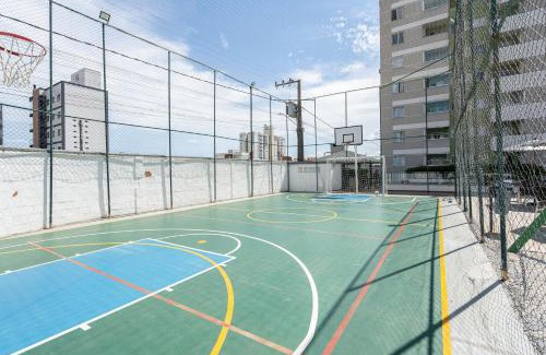 Itacolomi Apartamento | Apartamento a 400M PRAIA com PISCINA sacada com CHURRASQUEIRA privativa Wi-Fi Portaria 24h PLAYGROUND INFANTIL Quadra de esportes e vaga privativa de GARAGEM Reserve agora mesmo