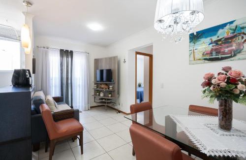 Itacolomi Apartamento | Apartamento a 400M PRAIA com PISCINA sacada com CHURRASQUEIRA privativa Wi-Fi Portaria 24h PLAYGROUND INFANTIL Quadra de esportes e vaga privativa de GARAGEM Reserve agora mesmo