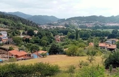 Pravia Apartamento | Apartamento abuhardillado en pueblo asturiano