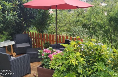 Pravia Apartamento | Apartamento abuhardillado en pueblo asturiano