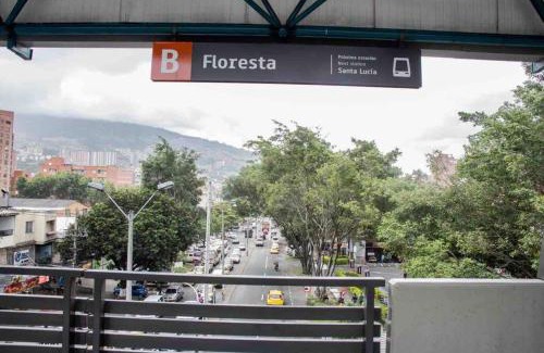 La America Apartamento | Apartamento acogedor barrio la Floresta Medellín