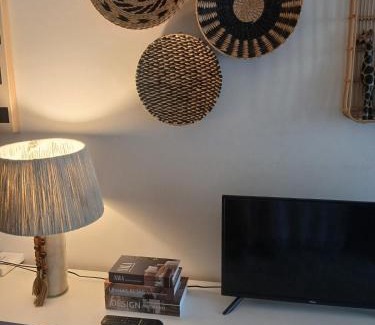 Guarapari Apartamento | Apartamento aconchegante na Praia do Morro, a poucos metros da praia