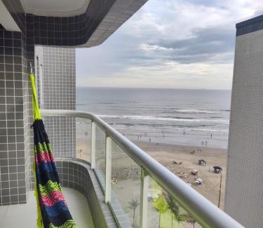 Caicara Apartamento | Apartamento aconchegante, frente praia, vista linda