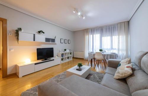 Albelda de Iregua Apartamento | Apartamento Albelda Centro
