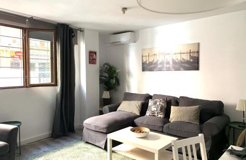 Barrio del Carmen Apartamento | Apartamento Alta