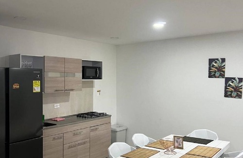 San Javier Apartamento | APARTAMENTO AMOBLADO CERCA A ZONA ROSA DE LA 70, GRUPOS DE FAMILIARES Y AMIGOS.