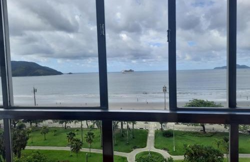 Embare Apartamento | Apartamento amplo e charmoso, frente ao mar.