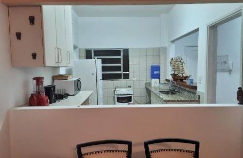 Embare Apartamento | Apartamento amplo e charmoso, frente ao mar.