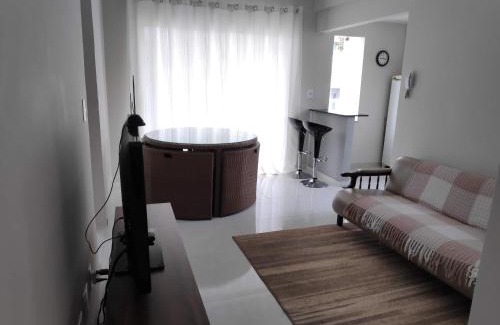 Muriae Apartamento | Apartamento Ar condicionado, varanda, 2 vagas garagem