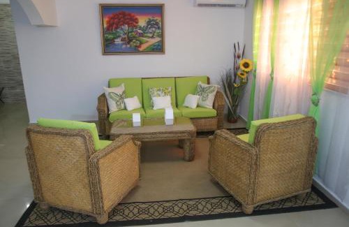 Juan Dolio Apartamento | Apartamento BOUTIQUE con encanto en Juan Dolio-Metro Country Club-CON PISCINA, SEGURIDAD PRIVADA, ENERGIA 24-7, CAMPO DE GOLF Y TENIS