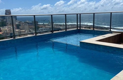 Costa Azul Apartamento | Apartamento Aconchegante com Vista mar no Costa Azul. Possui Portaria 24 Horas