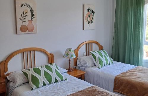 Vilagarcía de Arousa Apartamento | Apartamento con vistas al mar en la playa de Vilagarcia - O Feitizo