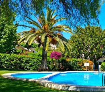 Alcossebre Apartamento | Apartamento Calablanca con amplia terraza y vistas al mar y a la montaña