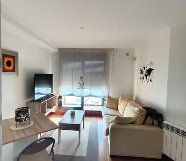 Cerponzons Apartamento | Apartamento Calest en Poio-Pontevedra