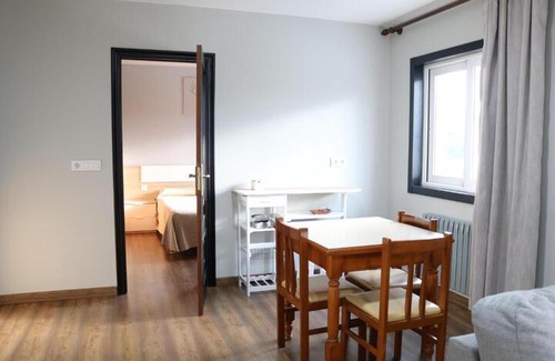 Val do Dubra Hotel | Apartamento Centro Bembibre