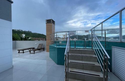 Ze Amandio Apartamento | Apartamento com piscina e vista para montanha