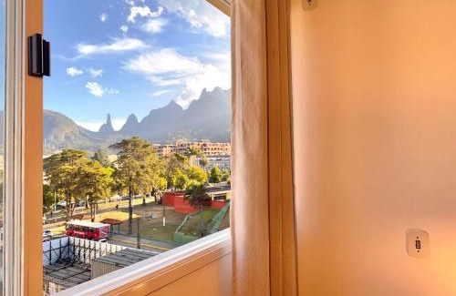 Alto Apartamento | Apartamento com Vista para Dedo de Deus