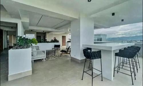 Zona 10 Apartamento | Apartamento con Piscina de 2 habitaciones Edificio Brunelo Ciudad de Guatemala, Céntrico