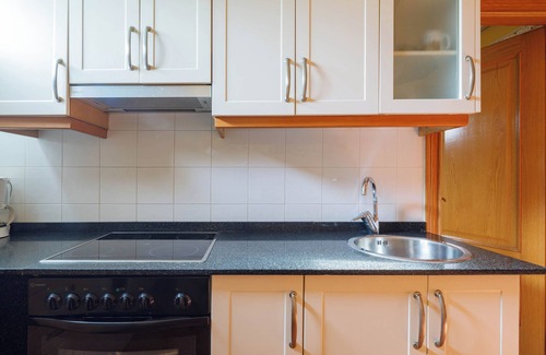 Bueu Apartamento | "Apartamento con jardin en un chalé" con vistas a la montaña, Wi-Fi, jardín y terraza