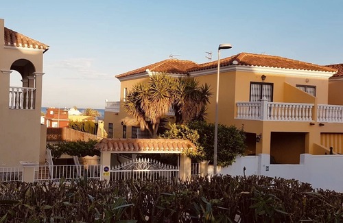 Garrucha Casa | Apartamento con piscina a 500 metros de la playa