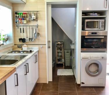 Rota Apartamento | Apartamento con Terraza,a 100m playa Costilla y Frente al Castillo