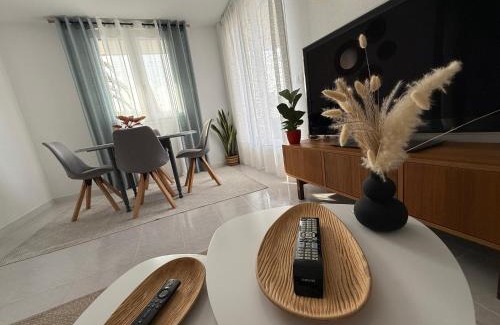Mogro Apartamento | Apartamento con terraza en Mogro Playa de Usil
