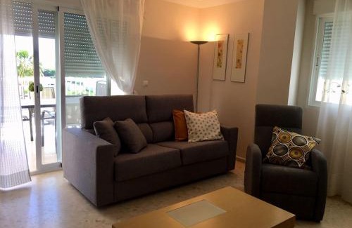 Daimuz Apartamento | APARTAMENTO CON TERRAZA, VISTAS AL MAR Y PISCINA
