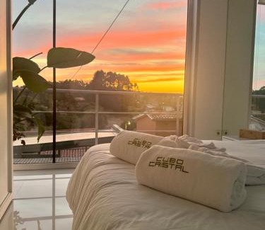 O Grove Apartamento | Apartamento Cubo de Cristal con piscina y vistas al mar