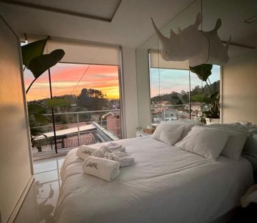 O Grove Apartamento | Apartamento Cubo de Cristal con piscina y vistas al mar