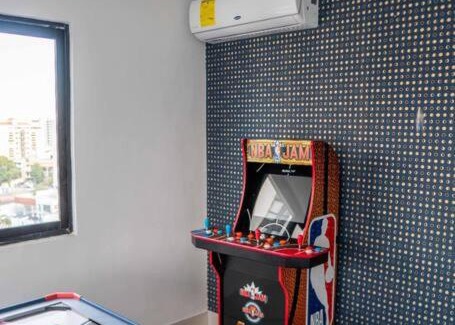 Serralles Apartamento | Apartamento De Lujo Con Piscina, GYM & Play Land