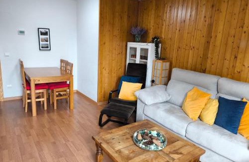 Villanua Apartamento | Apartamento Diezcapanas