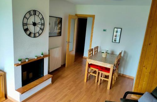 Villanua Apartamento | Apartamento Diezcapanas