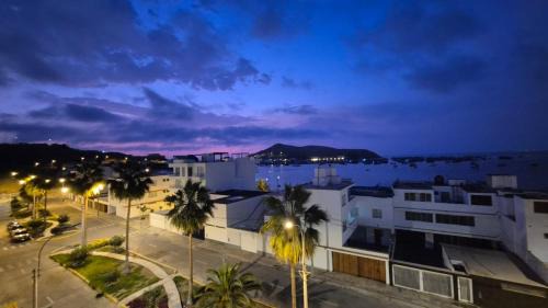 Pucusana Apartamento | Apartamento duplex a 1 cuadra de Playa Naplo