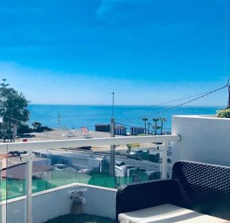 Torrox Costa Apartamento | Apartamento El Barco 1 linea PLAYA, PARKING, WIFI