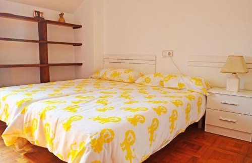 Centro de Comillas Apartamento | Apartamento El Corro: con parking en pleno centro de Comillas