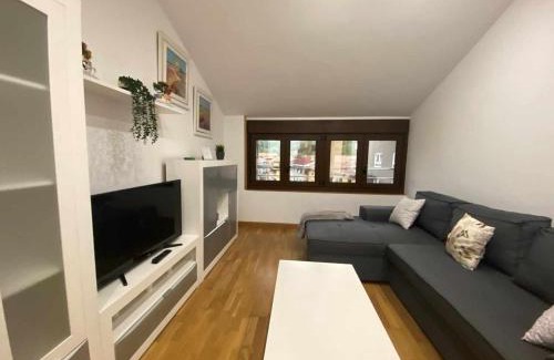 Arriondas Apartamento | Apartamento El Roxu 1 VUT-1291-AS
