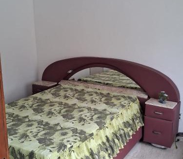 Barra de Guaratiba Apartamento | Apartamento em Barra de Guaratiba de frente p a estrada, próximo da praia