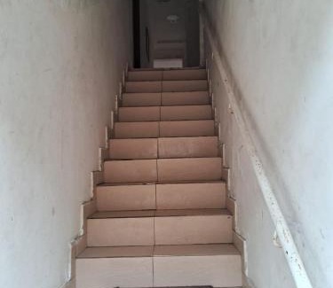 Barra de Guaratiba Apartamento | Apartamento em Barra de Guaratiba de frente p a estrada, próximo da praia