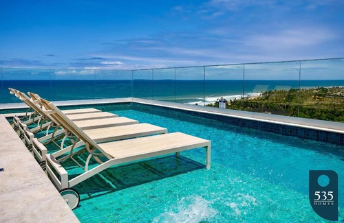 Stella Maris Apartamento | Apartamento em prédio com piscina no rooftop