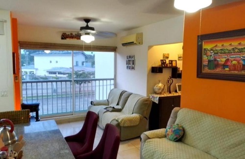 Tumba Vieja Apartamento | Apartamento en área de playa de dos habitaciones, full amueblado, con wifi y estacionamiento privado