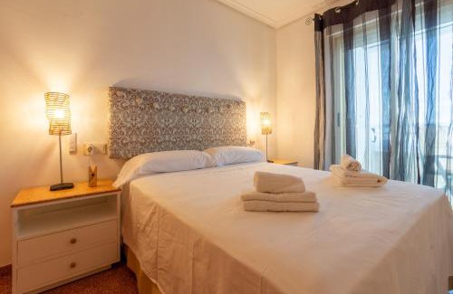 Los Arenales del Sol Apartamento | Apartamento en Arenales con Piscina y Terraza Soleada