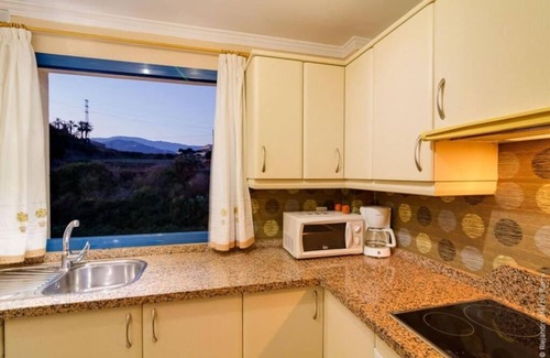 Mezquitilla Apartamento | Apartamento en algarrobo costa con vistas al mar, costa del sol